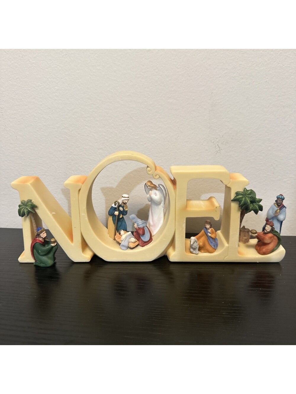 AVON NOEL Nativity Scene • Lettered Resin Plaque • 2012
